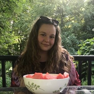 Meet your Posher, Olivia